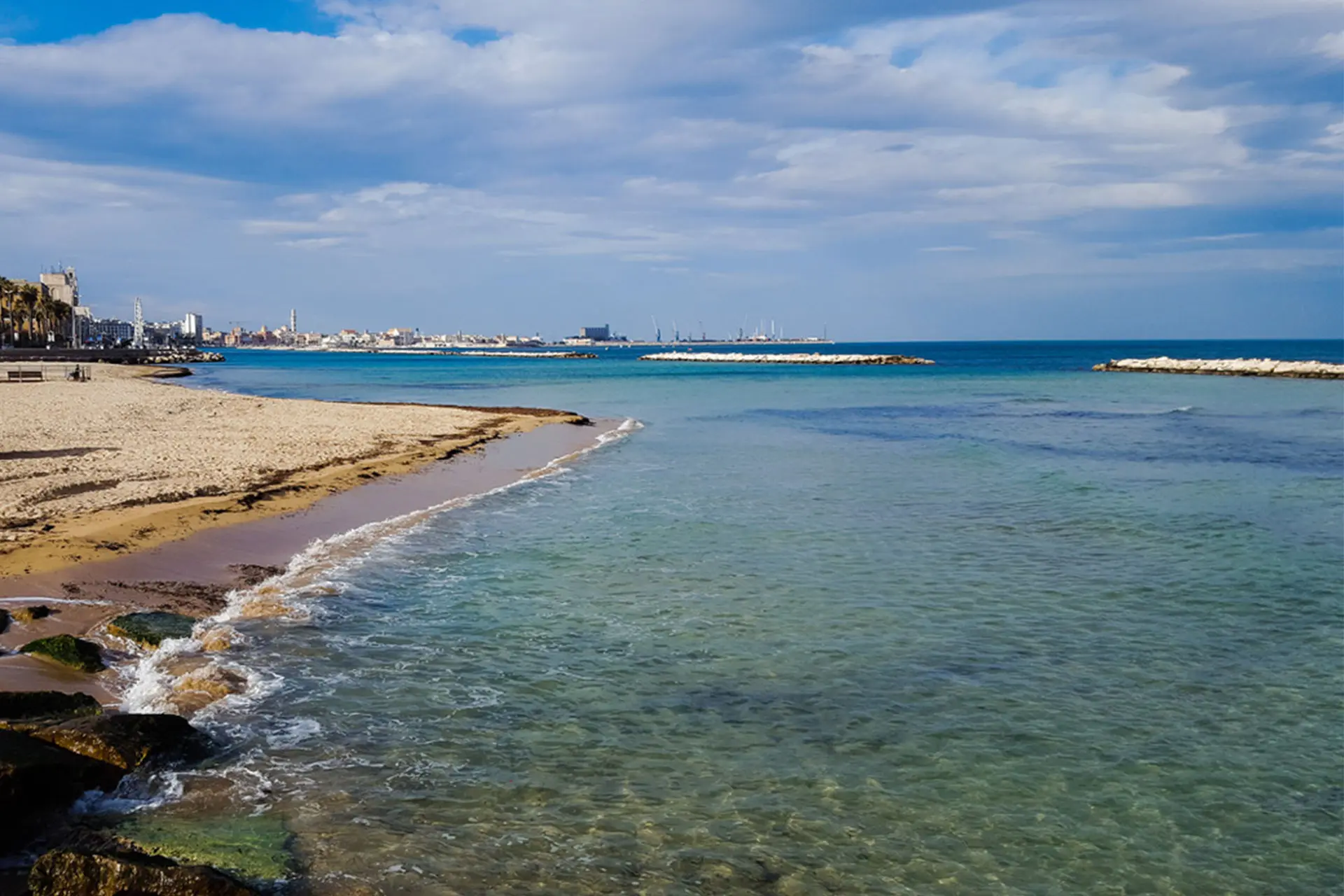 Spiaggia di Pane e Pomodoro a Bari